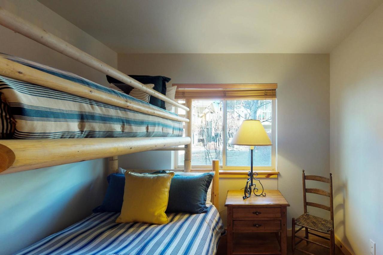 Апартаменты Getaway At The Fields In Warm Springs Кетчум Экстерьер фото