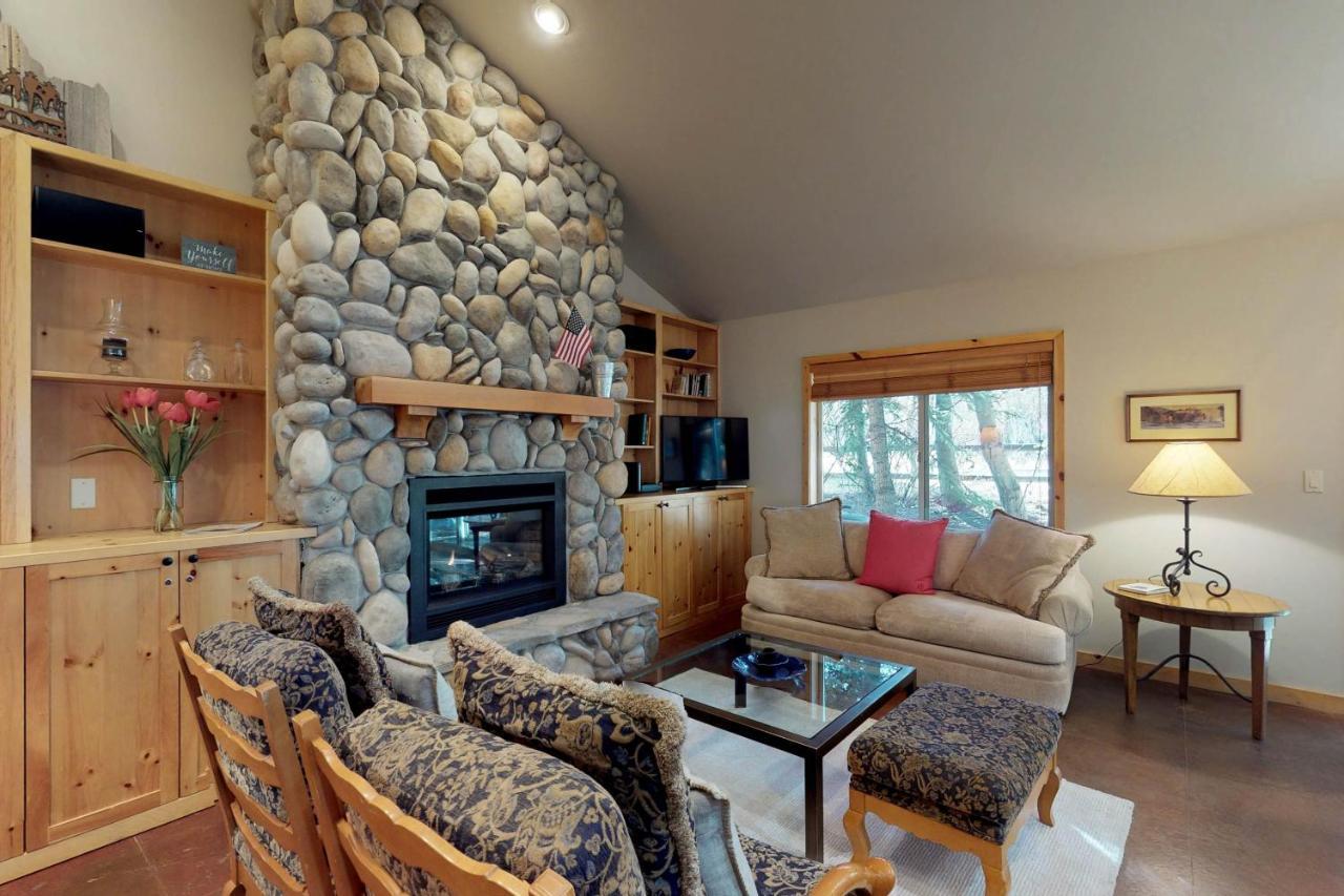 Апартаменты Getaway At The Fields In Warm Springs Кетчум Экстерьер фото